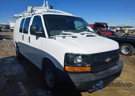 2016 Chevrolet Express 2500 Work Van z USA, uszkodzony, nr VIN 1GCWGAFF3G1313751